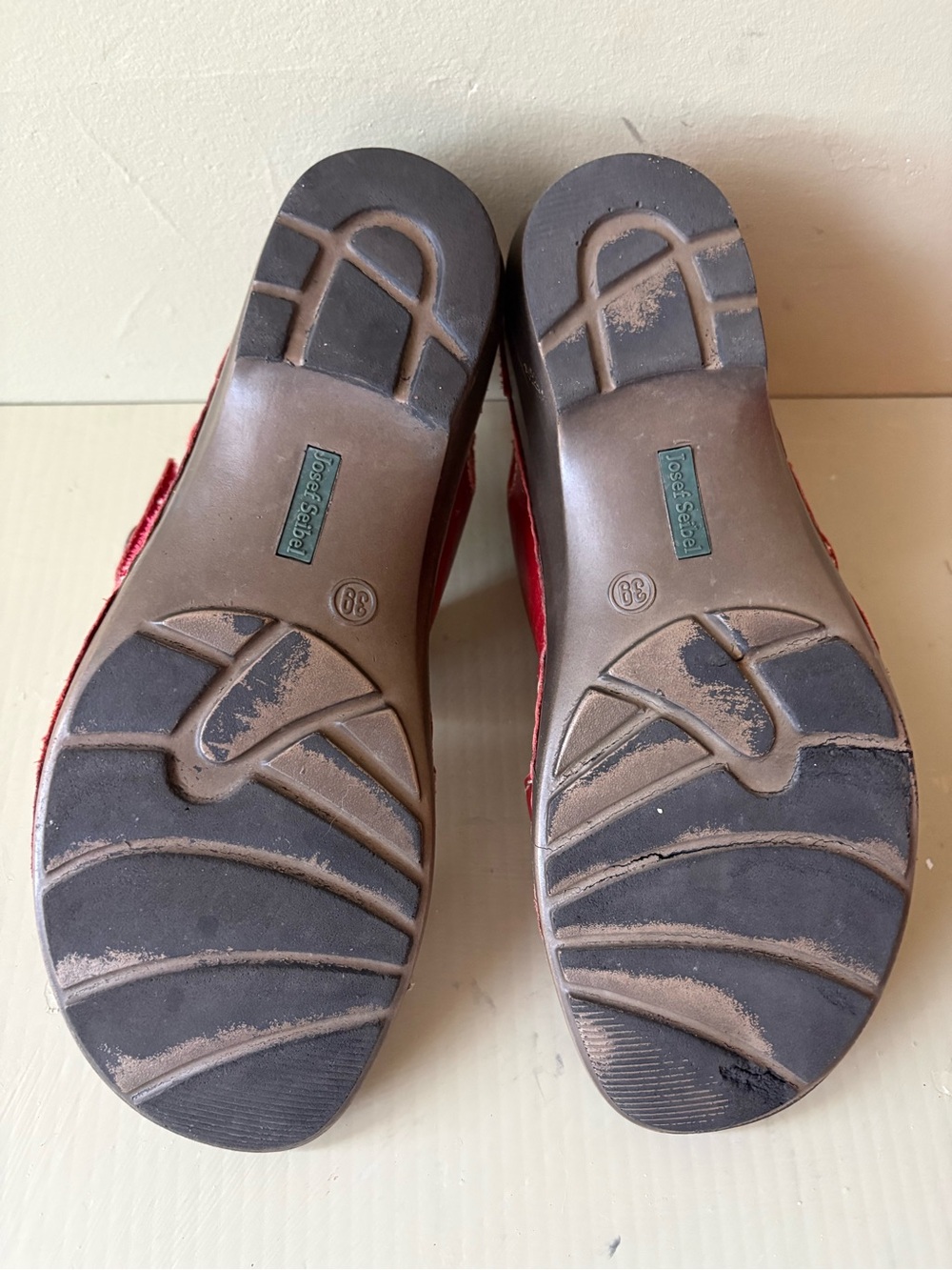 Josef Seibel Red Leather Comfort Sandals size 39 or 8.5 - Picture 7 of 9